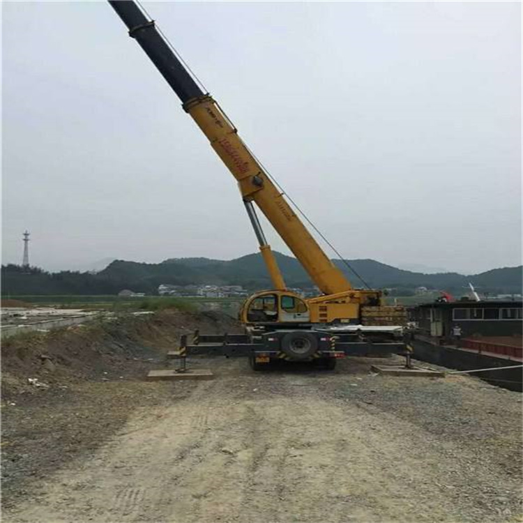 博山重型吊车租赁费用